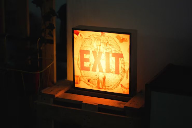 exit-sign_1361-144